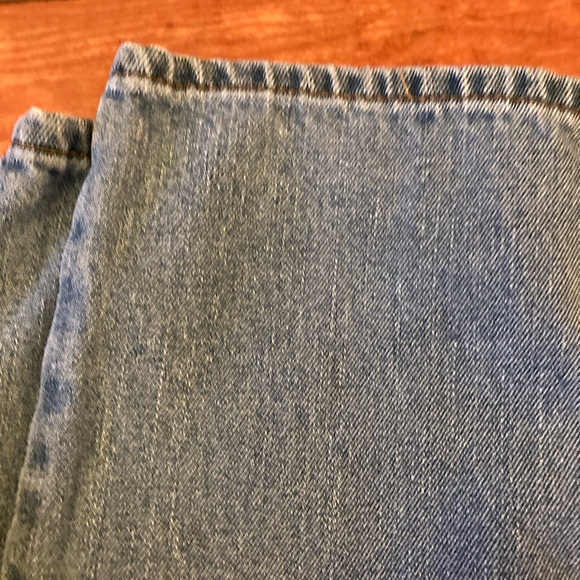 Levi’s 550 Relaxed Fit Light/Medium Wash Jeans - Picture 4 of 8